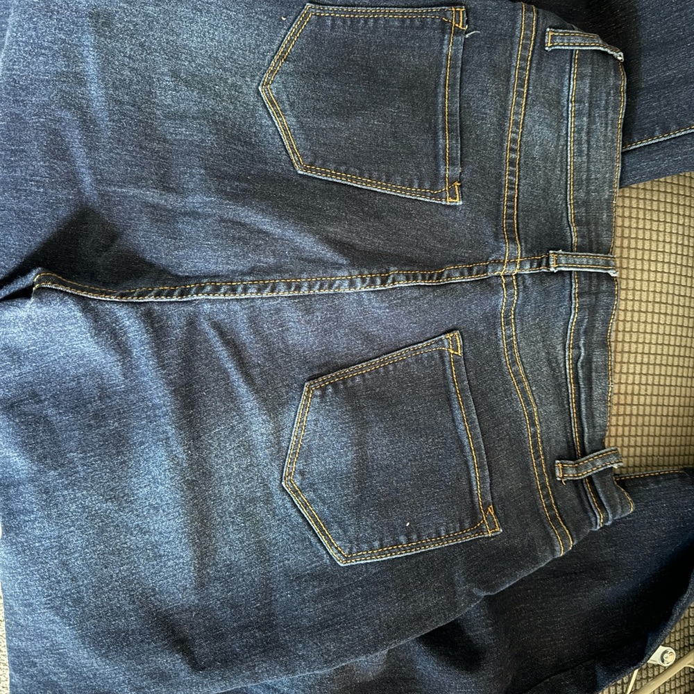 Skinny high waisted jeans